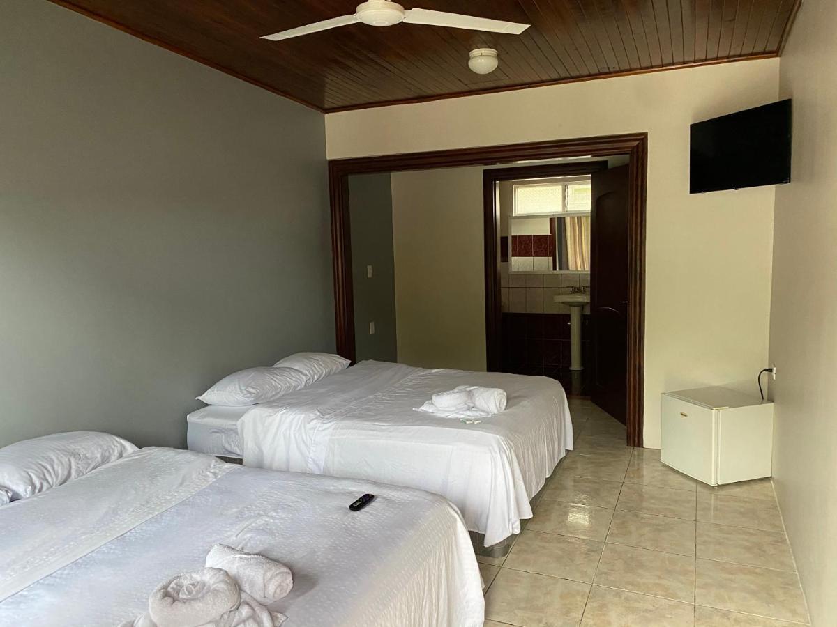 Hotel Puerto San Luis Tilaran Exterior photo